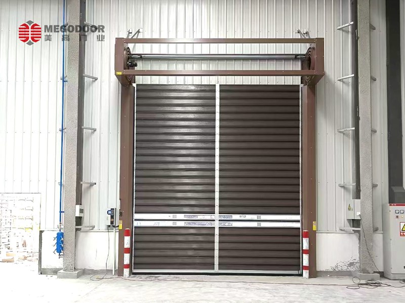 無(wú)錫螺旋式電動(dòng)硬質(zhì)快速卷簾門(mén)插圖2