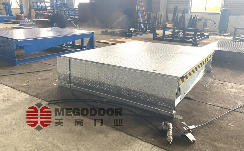 無(wú)錫固定式液壓裝卸貨平臺(tái)插圖1